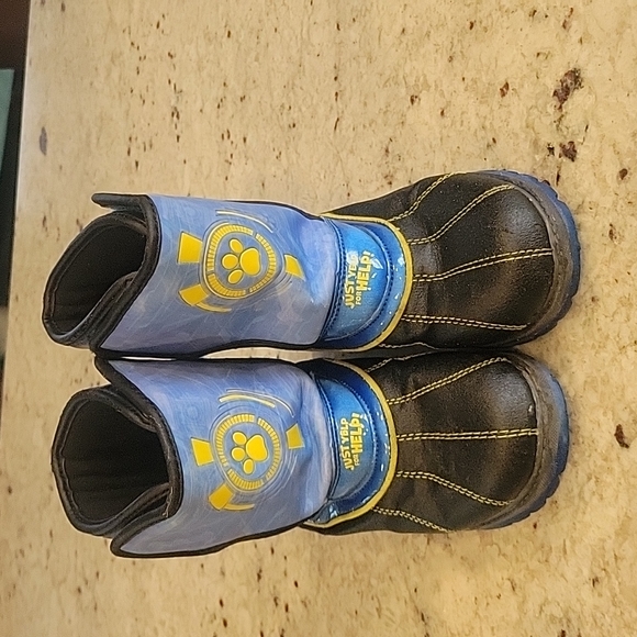 Paw Patrol Snow Boots, size:11/12 - Picture 2 of 5